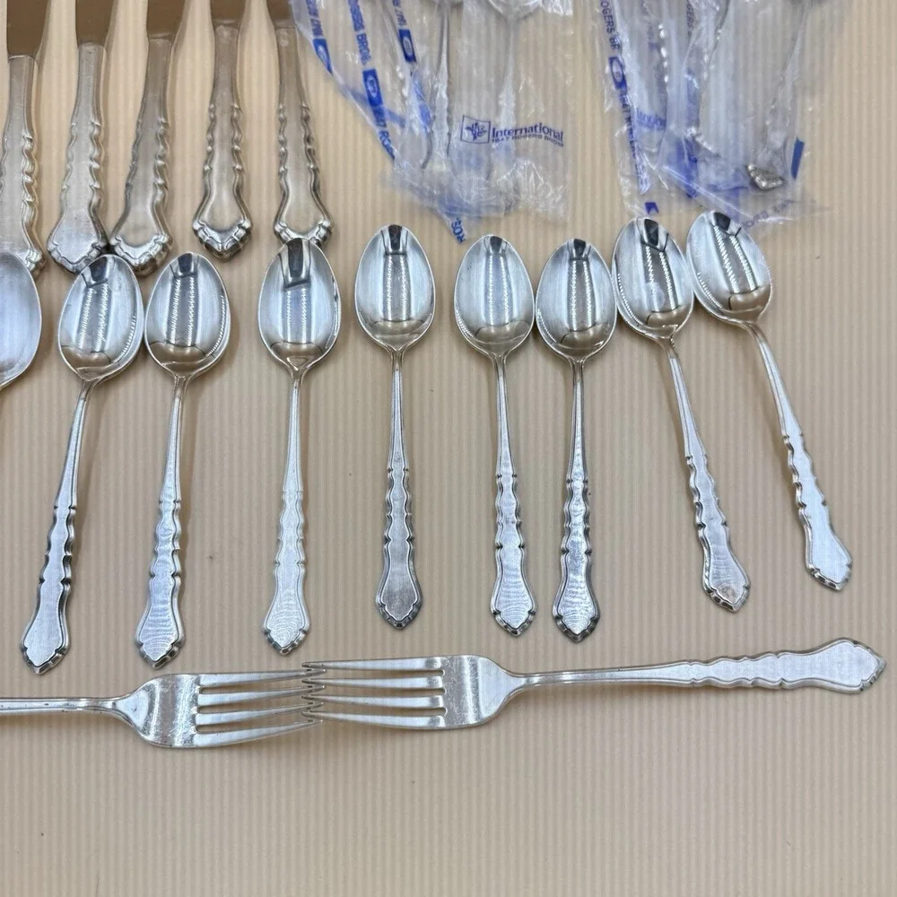 1847 Rogers Bros Silver Plated 25pc Flatware Incomplete Set Vintage 1940s